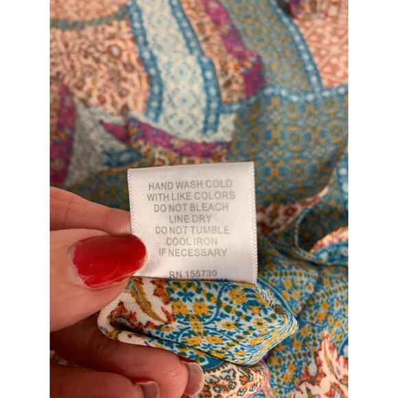 Rose + Olive Womens Blouse SZ 3X Multi Patchwork Print Flutter Sleeves Boho - Picture 8 of 10